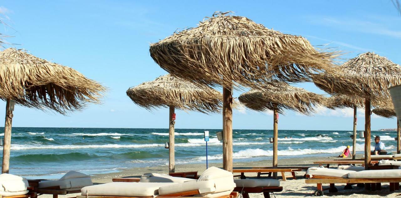 Apartament Luxury By The Sea Apartment